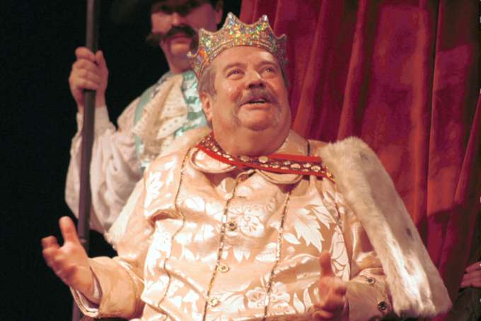 Isten éltesse Király Leventét!