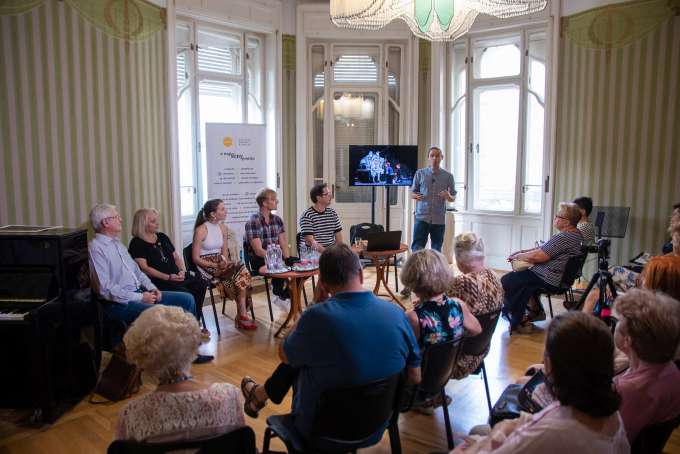 Közeledik A padlás premierje