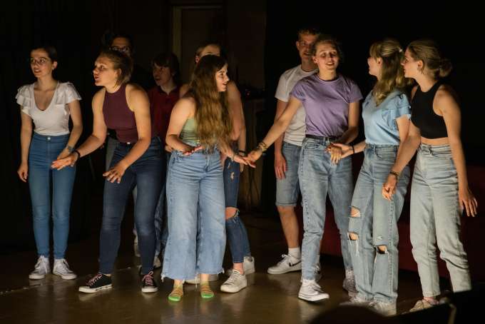 Bázis – színházi alkotóműhely – 14-18 éves korosztály részére