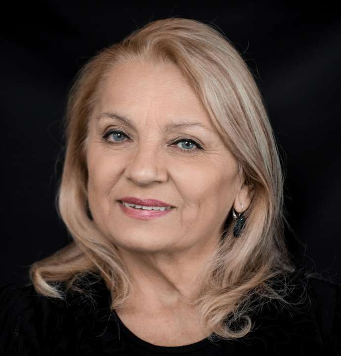 Vajda Júlia Vajda Júlia